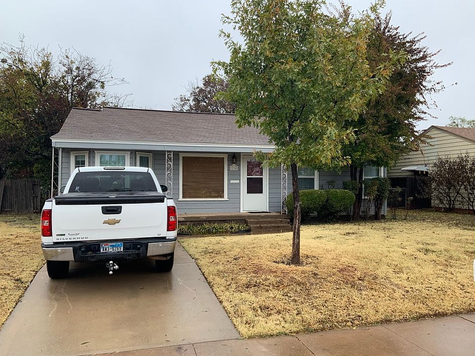 1st image of 3234 Roberts St