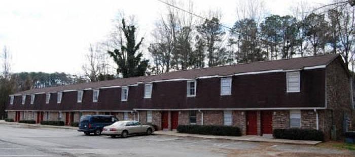 1st image of 706 Jolly Ave S