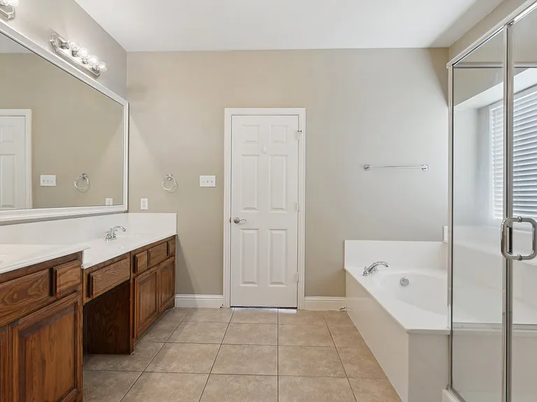 313 Country Lakes Dr — Photo 21