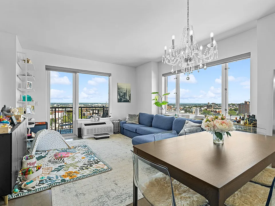 3312 Hudson Ave #11K