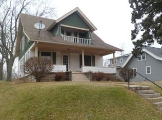 24 W Center Ave, Cedar Grove, WI 53013