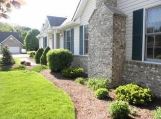 7647 Isaac Dr, Middleburg Heights, OH