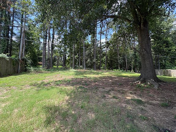 4th image of 6015 Oakhaven Dr