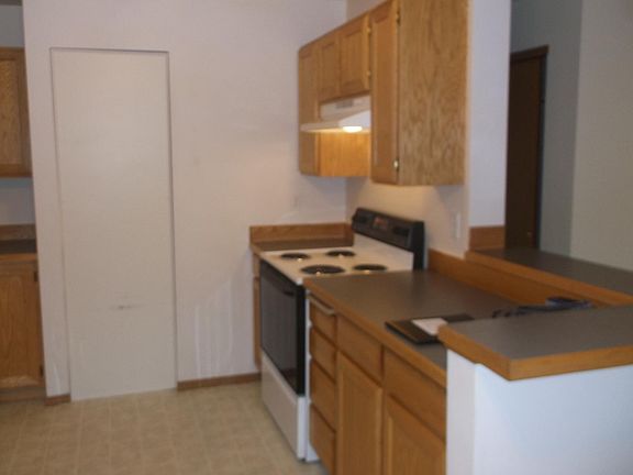 2nd image of 705 N Jefferson St APT 204