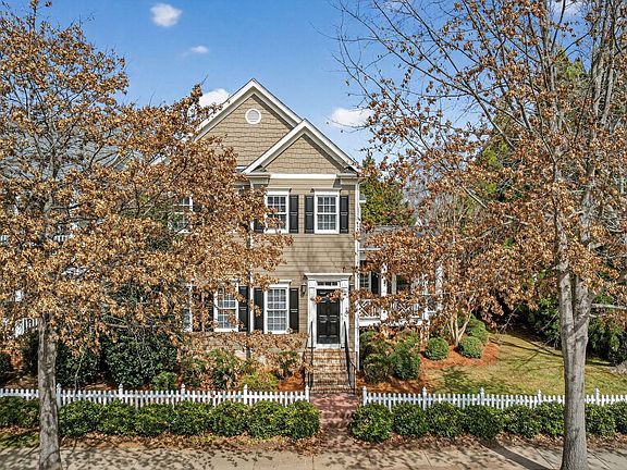 4th image of 2061 Hopeton Ave