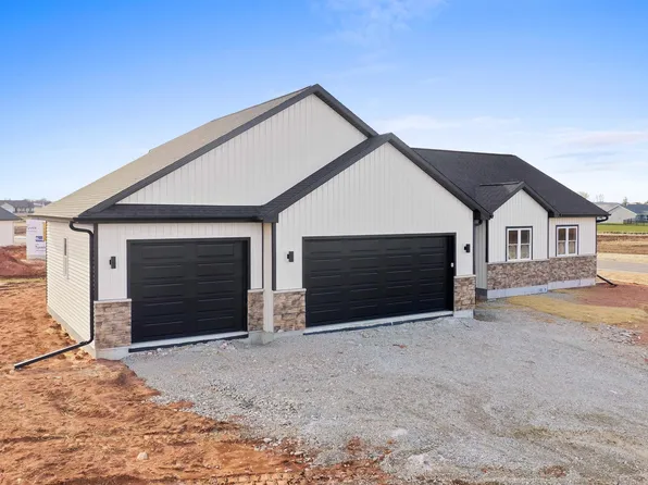 8347 Marlo Ave, Neenah, WI 54956