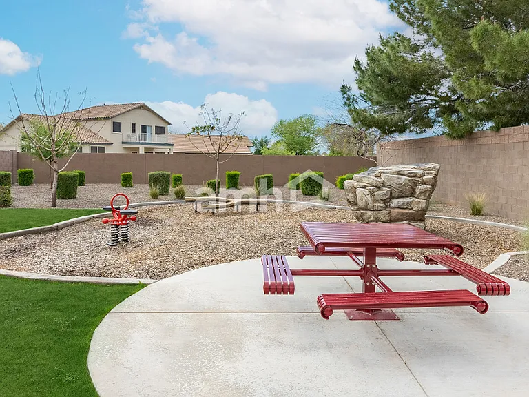 5969 W Larkspur Dr — Photo 3