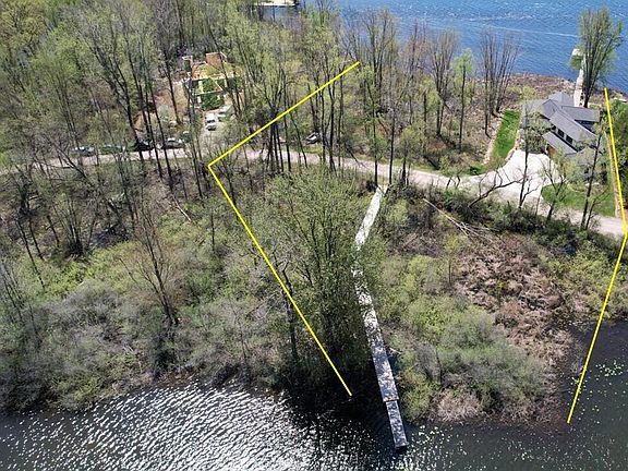 2nd image of 5840 Edgelake Dr