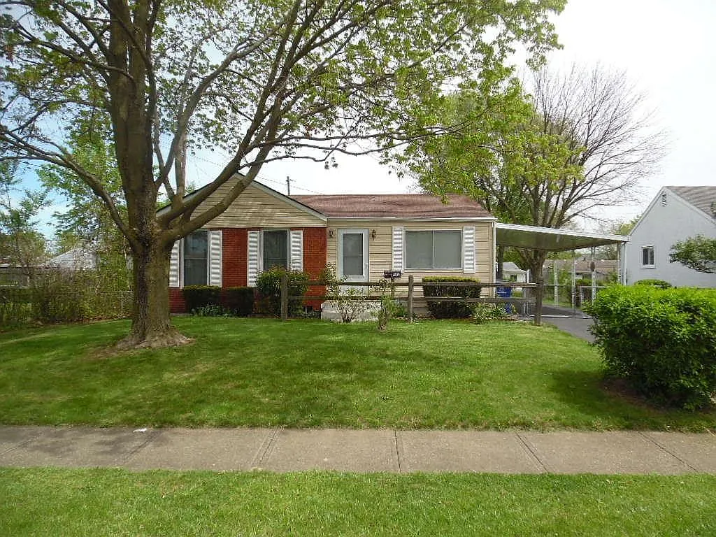 940 Harwood Dr photo 1