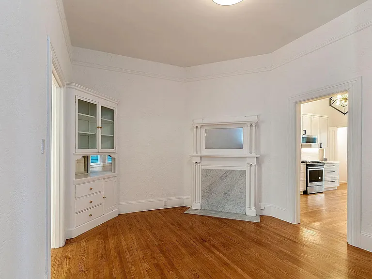 1479 Guerrero St — Photo 15