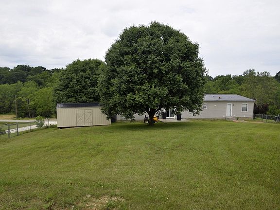 4th image of 7223 Mount Carmel Rd