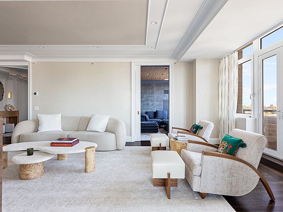 3rd image of 188 E 78th St APT 28B