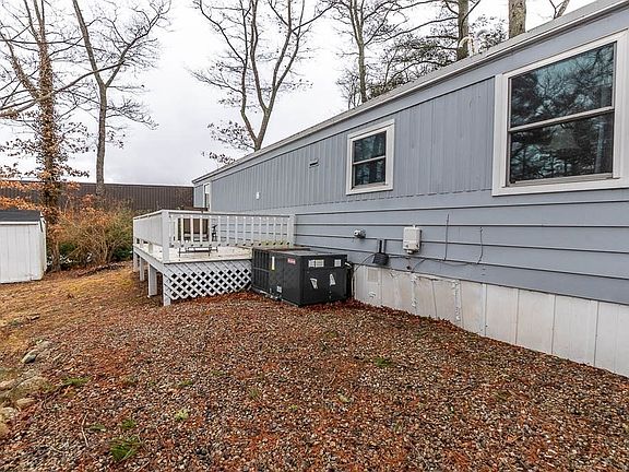 4th image of 5 Timber Ln