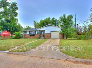 608 Holoway Dr, Midwest City, OK 73110