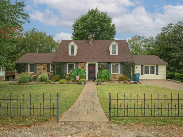 630 Oak Ridge Drive, Neosho, MO 64850