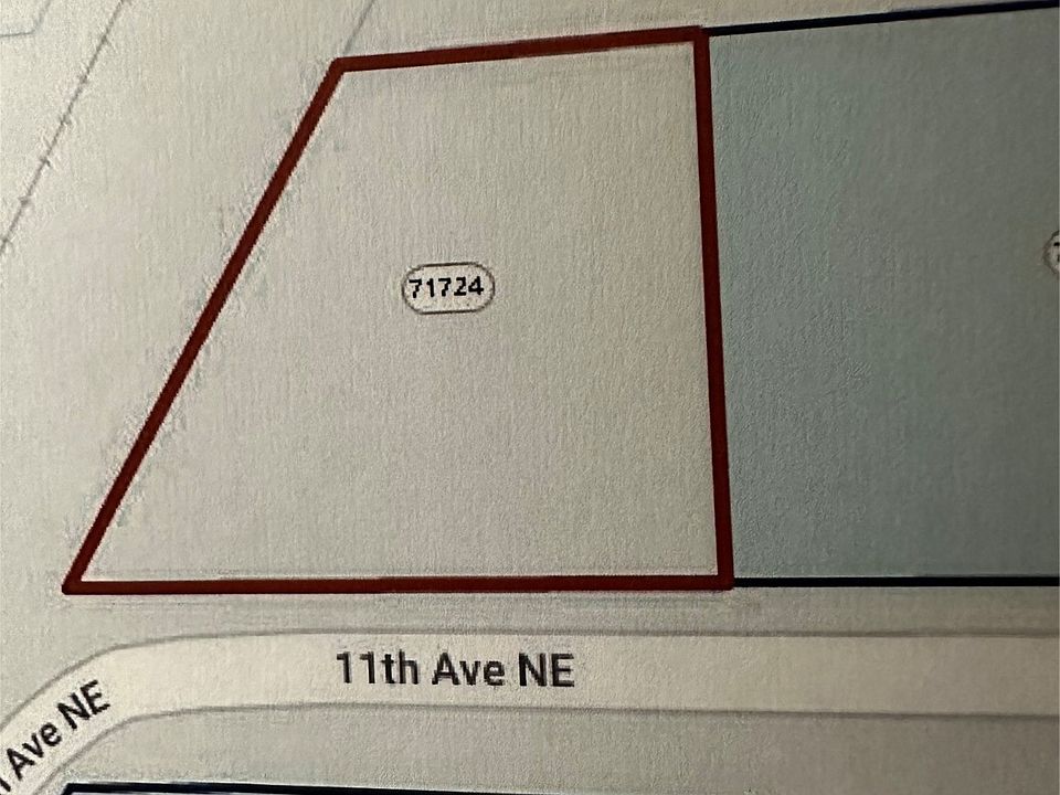 2nd image of 805 11th St NE