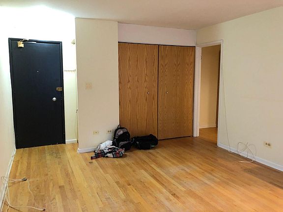 5th image of 432 W Barry Ave #332