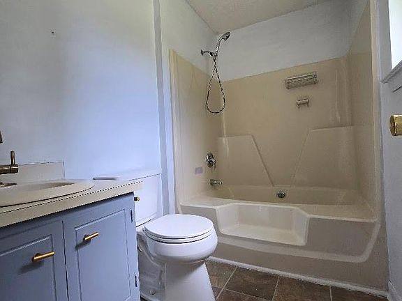 3rd image of 2601 Briar Trail Ct