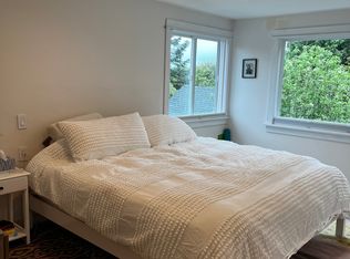 25 SE 50th Ave, Portland, OR 97215