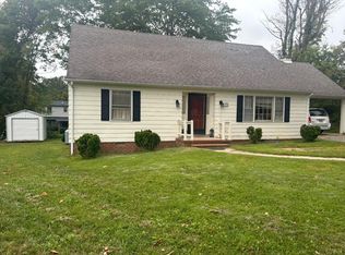 102 E Forest St, Brookneal, VA 24528