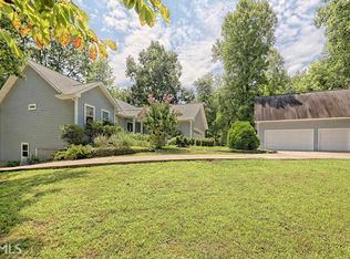 287 Hollyberry Cir, Hayesville, NC 28904