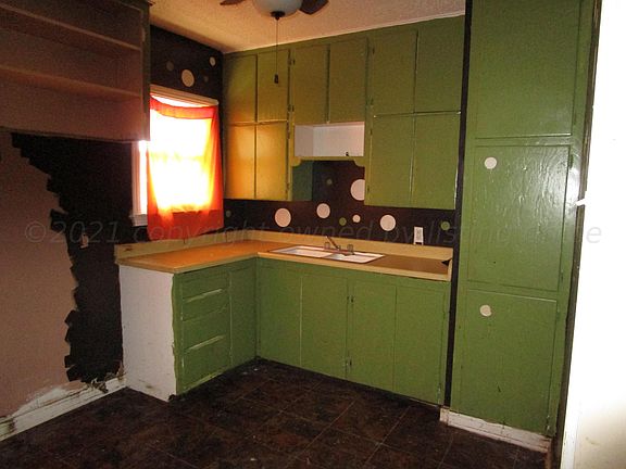 4th image of 2006 Hamilton St