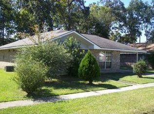 1325 W Sidney St, Gonzales, LA 70737