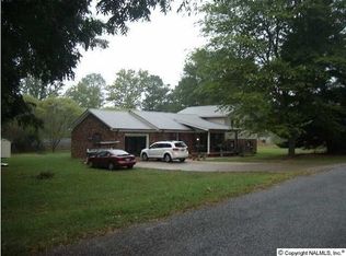 80 S Maple St, Boaz, AL 35956