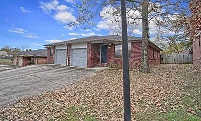 Photo 1 of 12 - 305 W 16th Ct #A - Russellville, AR Primary Photo - 305 W 16th Ct #A