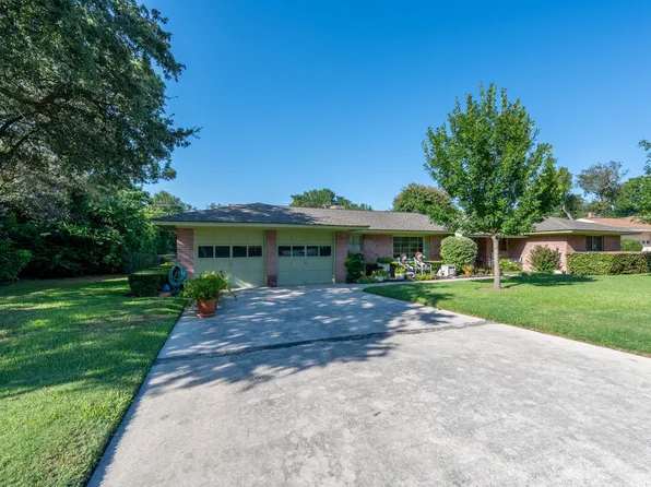 6416 Dakar Rd, Fort Worth, TX 76116