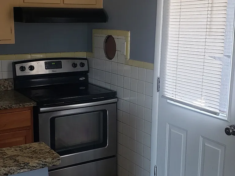 2568 Westwood Northern Blvd — Photo 6