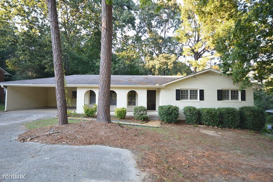 80110618_6323-e-shore-circle_douglasville_ga-1
