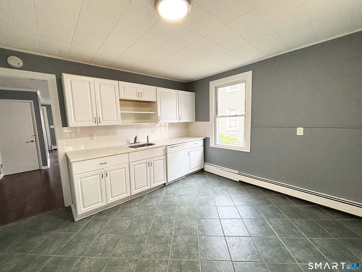 2 bed, 1.0 bath, 1173 sqft, $3,000 — Photo 4
