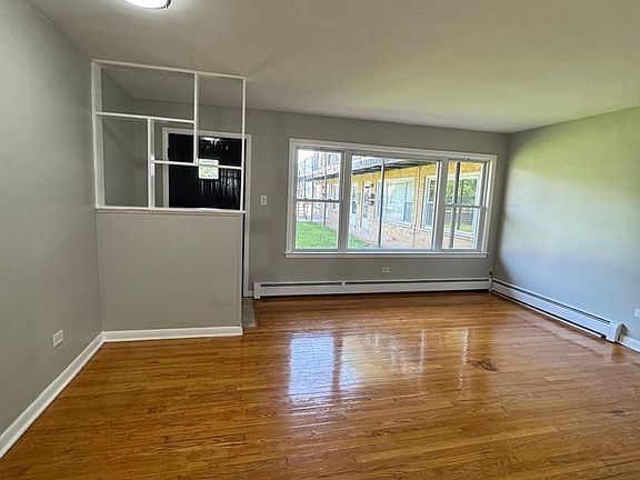 2nd image of 4329 W 95th St APT 9