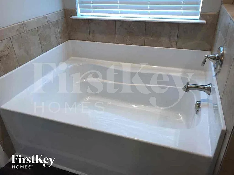 4908 Wilcrest Ct — Photo 18