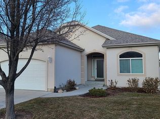 10053 S Neighborhood Cv, South Jordan, UT 84095