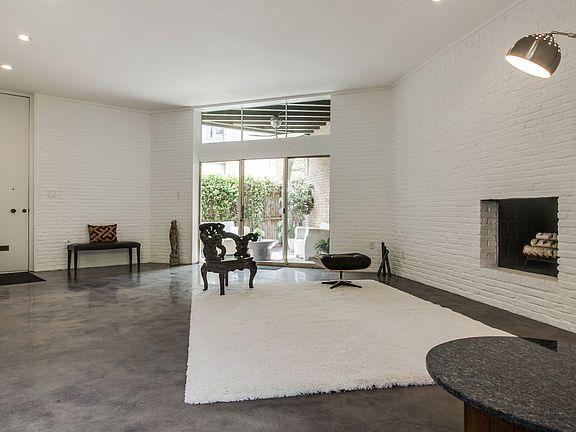 5th image of 3722 Holland Ave #1