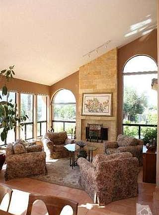 3rd image of 600 Buckboard Ln