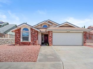 10960 Yogi Berra Dr, El Paso, TX 79934