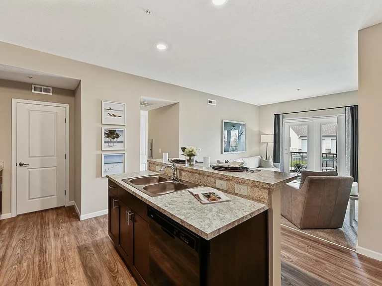 Kenmore Place — Photo 7