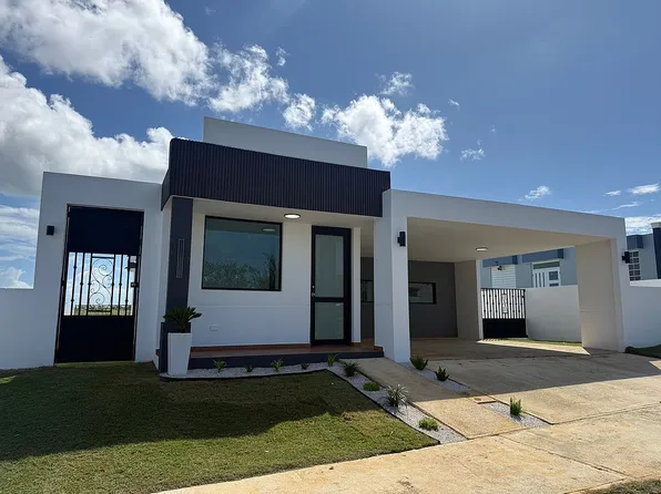 10 Urb Llamarada, Moca, PR 00676