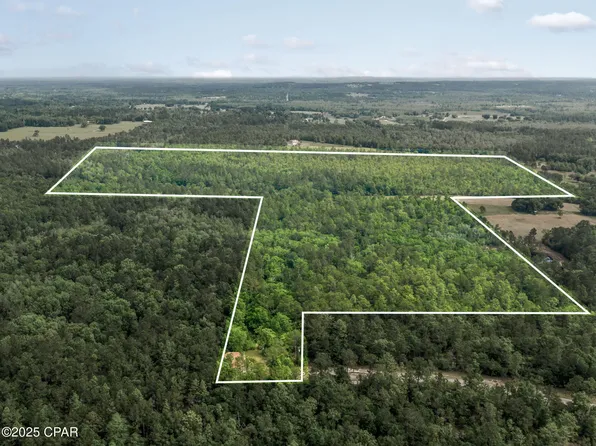 3100 Alhambra Dr, Chipley, FL 32428