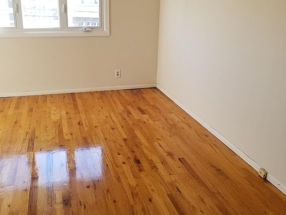 4th image of 75 Cameron Ave