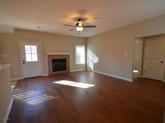 2nd image of 1317 Shetland Dr