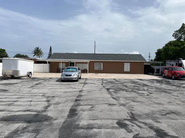 4382 Venus Avenue, West Palm Beach, FL 33406