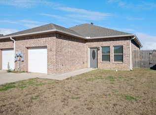 516 Wood Dr, Gunter, TX 75058