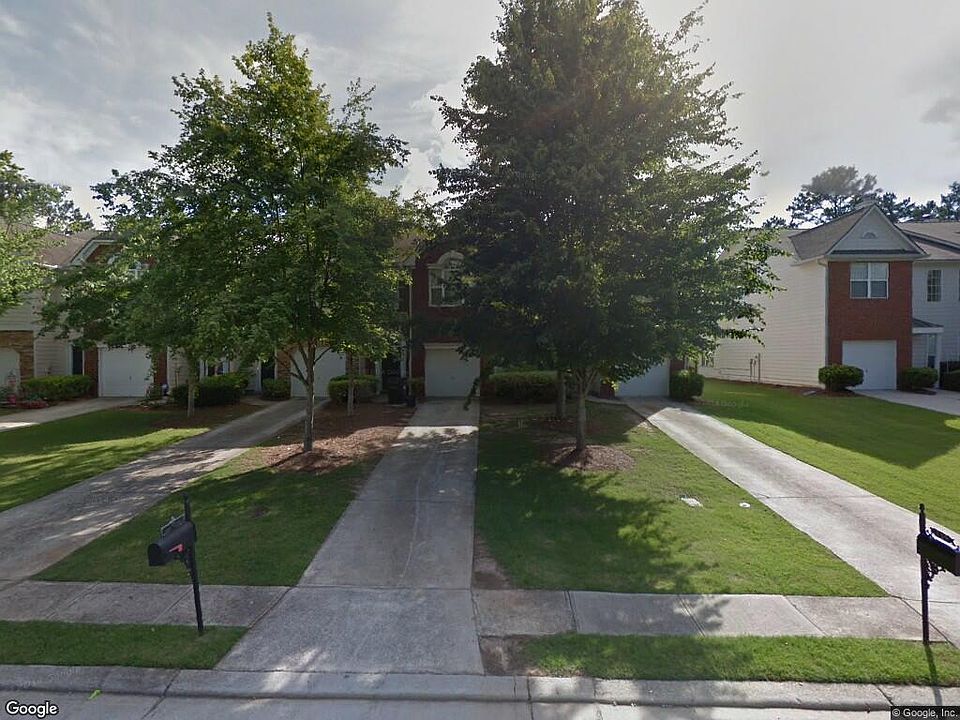 2nd image of 141 Haven Oak Way