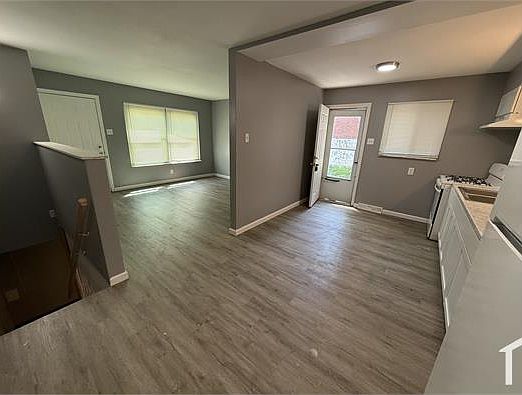 5th image of 2521 Oepts Ave