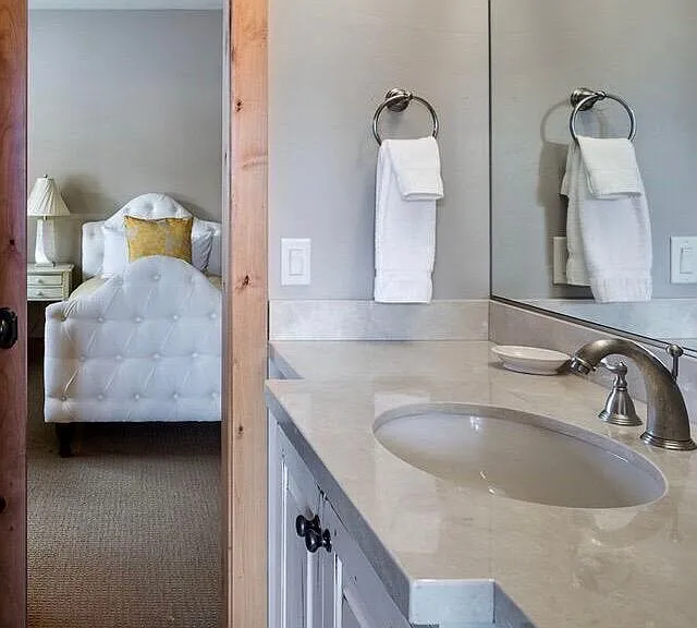 890 Snow King Dr — Photo 23