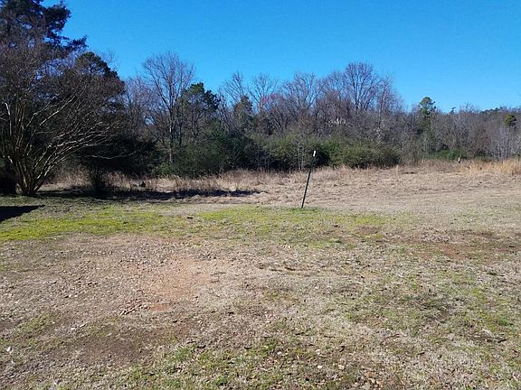 4th image of 2730 Skyline Dr